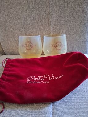 Pair Of Porto Vino Silicone Wine Glasses W/travel Bag